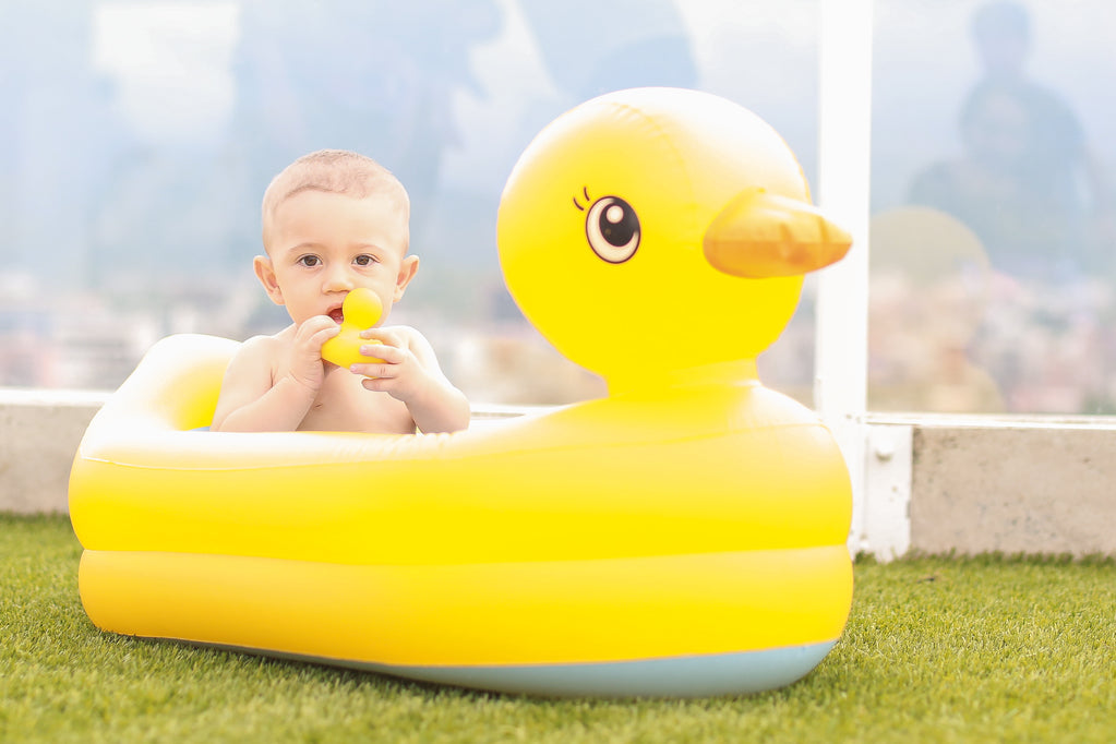 5 reglas básicas que debes tener en cuenta con tus hijos en el agua